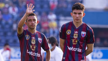 (L-R), Christian Bermudez and Jesus Venegas of Atlante during the game Atlante vs Atletico Morelia, corresponding to the First Leg match of the 2020-2021 Champion of Champions Grand Final of the 2021-2022 Season of the Liga BBVA de Expansion MX, at Ciudad de los Deportes Stadium, on May 18, 2022 .
<br><br>
(I-D), Christian Bermudez y Jesus Venegas de Atlante durante el partido Atlante vs Atletico Morelia, correspondiente al partido de Ida de la Gran Final Campeon de Campeones 2020 -2021 de la Temporada 2021-2022 de la Liga BBVA Expansion MX, en el Estadio Ciudad de los Deportes, el 18 de Mayo de 2022.