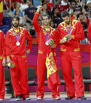 Subcampeón Olímpico (medalla de plata) en los Juegos Olímpicos de Londres 2012 tras caer en la final ante Estados Unidos por 107-100.