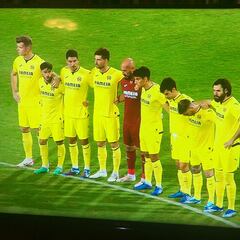 Mandi y Akomach se desmarcan del minuto de silencio