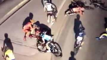 Twitter no para de hablar de esto: del piscinazo en fútbol al piscinazo... ¡en ciclismo!