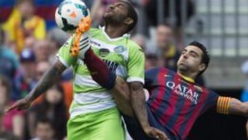 Xavi puede jugar ante el Elche.