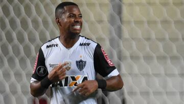 Robinho, en un partido con el Atl&eacute;tico Mineiro.