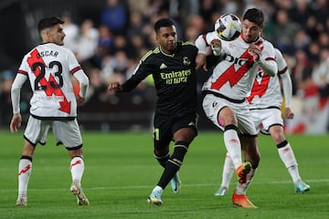 Rodrygo y Santi Comesaña.