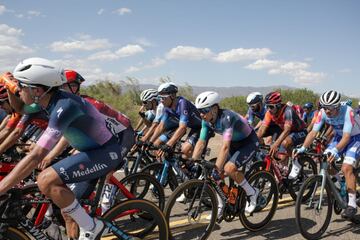 Imágenes de la segunda etapa de la carrera argentina. Recorrido de 206,9 kilómetros entre Villa San Agustín y San José de Jáchal.