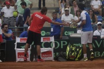 Santiago, 06 de marzo 2016. 
Gonzalo Lama de Chile se enfrenta a Jose Olivares de Republica Dominicana en el ultimo partido de la serie de la Zona Americana de Copa Davis.       