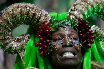 El Carnaval de Río de Janeiro es uno de los mayores eventos a nivel mundial. La calles del país sudamericano se llenan de colorido y fiesta para celebrar esta festividad.