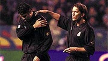 NO TENDRÁ QUE SER OPERADO. Tras las radiografía que realizaron los médicos del Madrid del hombro izquierdo de Hierro, ha quedado completamente descartada la operación de la clavícula dañada. El diagnóstico es que el central sufre una luxación de clavícula y que estará 3 semanas de baja.