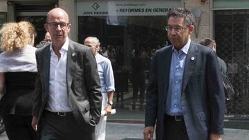 Bartomeu en una imagen de archivo, junto al vicepresidente Cardoner, del área social.