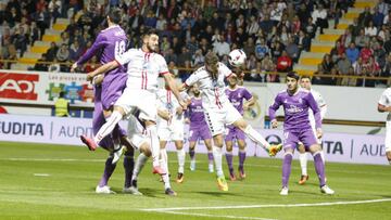 0-1. Zuiverloon anot&oacute; en propia puerta el primer tanto del Real Madrid. PEPE ANDRES