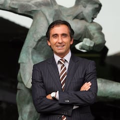 Manresa bautiza su piscina con el nombre de Manel Estiarte