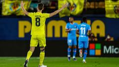 Foyth celebra el 2-1 del Villarreal al Atleti que luego empatar&iacute;a Kondogbia en La Cer&aacute;mica. 