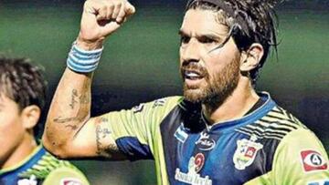 'Loco' Abreu hizo campeón al Santa Tecla de El Salvador