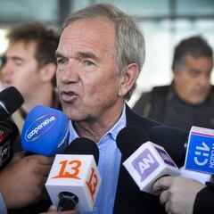 Ruiz-Tagle critica a la U y acusa una maniobra "vergonzosa"