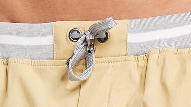 No esperes a que se agoten: los pantalones chinos cortos que han enamorado a los usuarios de Amazon