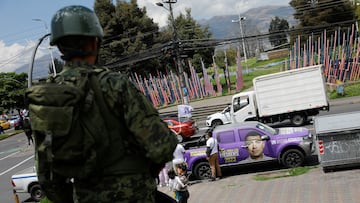 A member of military personnel secures the area around the campaign rally, in Quito, Ecuador October 11, 2023. REUTERS/Karen Toro