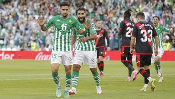 &Aacute;lex Moreno celebra el primer gol. 