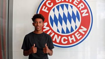 El estadounidense de Birmingham, Alabama tiene 18 años, juega como defensa centra en el FC Bayern U-19, aunque sus inicios los tuvo con la Academia de Dallas Juniors, mismo club al que aún pertenece.