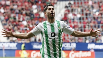Ayoze Pérez celebra un gol con el Betis.