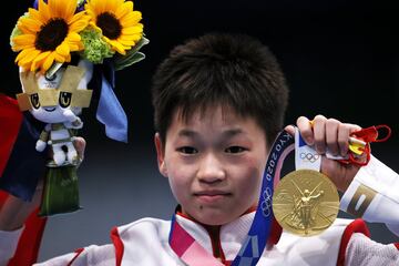 Como la gimnasia rumana Nadia Comaneci en Montreal 1976, la china de 14 años Hongchan Quan pasará a la historia en Tokio por recibir la mejor puntuación en los 10 metros plataforma de saltos. Consiguió dos ‘perfect ten’ y en total logró 24 dieces de los 35 que otorgan los jueces.