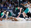 El Madrid presiona al Unicaja