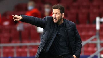 Simeone durante el partido contra el Salzburgo.