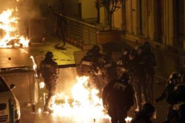 Graves disturbios entre la policía y los seguidores del Bastia.