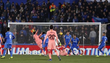 0-2. Luis Suárez marcó el segundo gol.