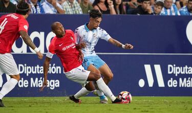 El Mlaga sufre ante un buen San Fernando y logra su quinta victoria seguida