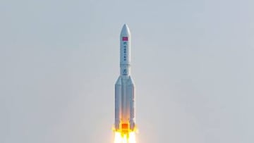 A Long March 5B rocket, carrying China's Mengtian science module, the final module of Tiangong space station, lifts off from the Wenchang Space Launch Centre in southern China's Hainan Province on October 31, 2022. - China OUT (Photo by CNS / AFP) / China OUT (Photo by -/CNS/AFP via Getty Images)