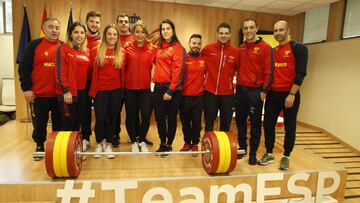 20/03/18
PRESENTACION DEL EQUIPO NACIONAL PARA EL EUROPEO ABSOLUTO DE HALTEROFILIA
LIDIA VALENTIN
MATIAS FERNANDEZ
ATENERY HERNANDEZ
IRENE MARTINEZ
SHEILA RAMOS
JOSUE BRACHI
DAVID SANCHEZ
ANDRES E MATA
MARCOS RUIZ
MANUEL SANCHEZ