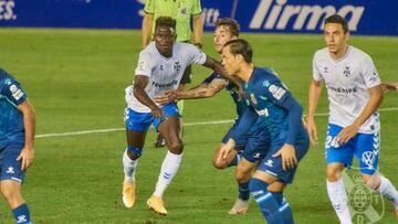 Manu Apeh se estrena como goleador blanquiazul