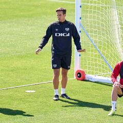 Dos rachas antagónicas confluyen esta tarde en Vallecas