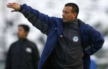 Mario Vanemerak fue el encargado de guiar a Osorno en su regreso a Primera en la temporada 2008. Sin embargo, el trasandino no respondió, y solo dejó el negativo porcentaje de 27.08%, que se traduce en cuatro triunfos, un empate y 11 derrotas.