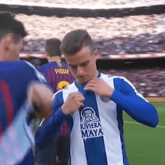 Fans del Espanyol se indignan con Adrià Pedrosa por cambiarse la camiseta con Messi