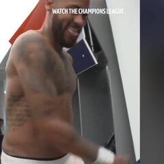 Esta imagen explica el fútbol en 5 segundos: vean lo que pasó en el vestuario del PSG