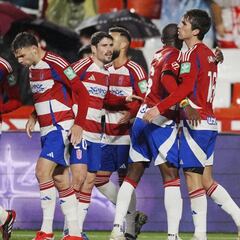 Aprobados y suspensos del Granada: Lama canta otro gol