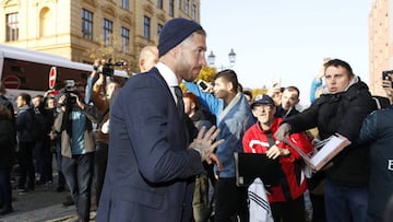 06/11/18 LLEGADA JUGADORES REAL MADRID A PILZEN
SERGIO RAMOS