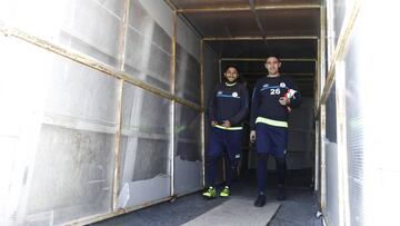 Talcahuano, 27 de julio de 2017
Jugadores de Naval se mantienen en la incertidumbre por decision de la ANFP que dio plazo hasta hoy a medioda para poder pagar sus cuotas de inscripcin y participar en la segunda division.
Dragomir Yankovic/Photosport