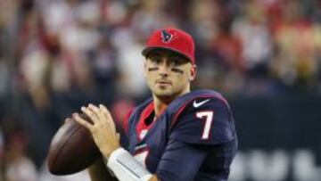 Brian Hoyer, QB titular de los Houston Texans.