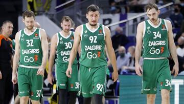 Jugadores del Zalgiris.
 