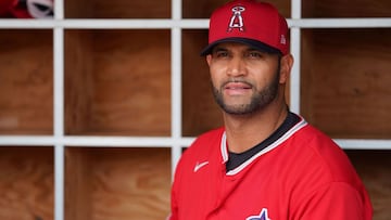 El infielder dominicano jugar&aacute; su vig&eacute;simo primera campa&ntilde;a en Grandes Ligas, su d&eacute;cima en Anaheim, y parece que el final de su carrera est&aacute; muy cerca.