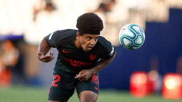 Jules Koundé, durante un partido con el Sevilla.