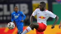 Upamecano, en un partido con el Leipzig en la Bundesliga.