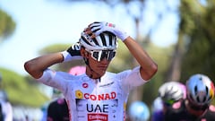¿A qué hora corre Isaac del Toro en el UAE Tour? Horarios y cómo seguir online al ciclista mexicano