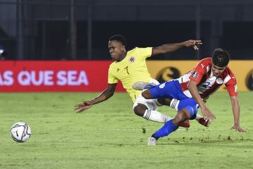 Por la fecha 10 de las Eliminatorias Sudamericanas, el equipo de Reinaldo Rueda se llevó un punto del estadio Defensores del Chaco. Sanabria marcó para el local mientras que Cuadrado empató el partido.