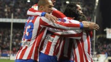 Los jugadores del Atl&eacute;tico celebran un gol