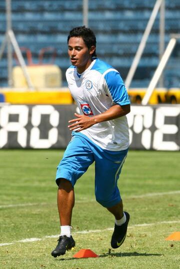 Jugadores de Cruz Azul que salieron por la puerta de atrás