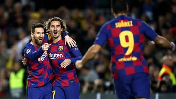 BARCELONA, SPAIN - NOVEMBER 27: Lionel Messi of FC Barcelona celebrates with teammates after scoring his team&#039;s second goal during the UEFA Champions League group F match between FC Barcelona and Borussia Dortmund at Camp Nou on November 27, 2019 in 