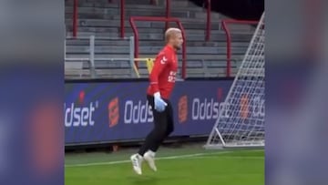 La técnica de Schmeichel en una sesión de entrenamiento