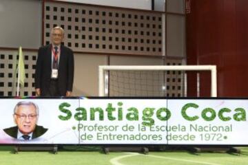 Santiago Coca profesor de la Escuela Nacional de entrenadores desde 1972
